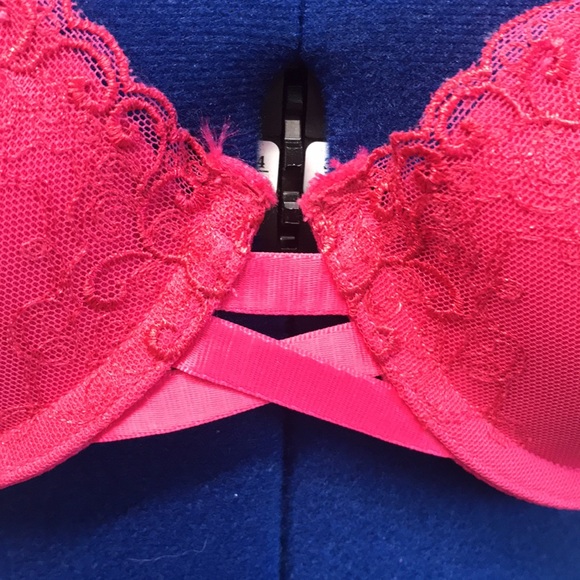 Vassarette Underwire Bra - Picture 2 of 5